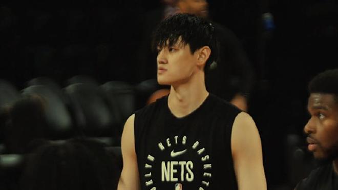 Read more about the article 籃網贏了，但球迷輸了！曾凡博無緣NBA？中國賽兩度上熱搜的背後真相