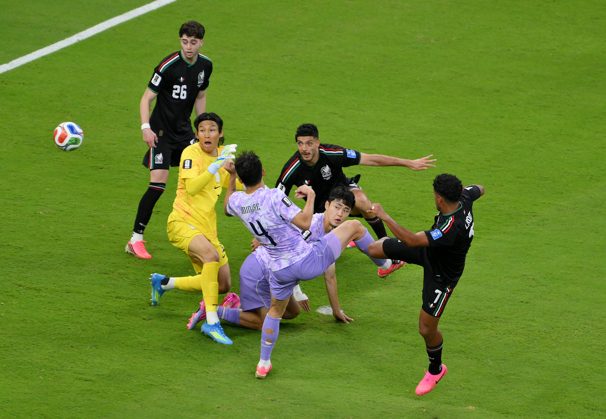 Read more about the article 墨西哥率先晉級2026世界盃32強：東道主強勢兩連勝提前出線成首支鎖定淘汰賽席位球隊